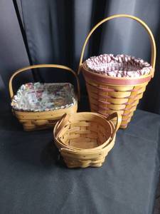 lot 3850 image: Longaberger Handwoven Basket Set