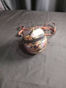 lot 3856 image: Decorative Round purse with Strap