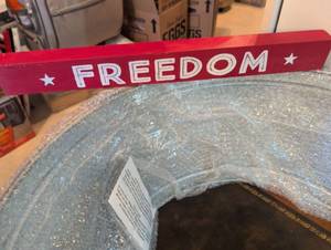 lot 2609 image: Patriotic Freedom Wooden Sign