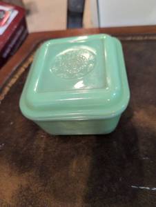 lot 2613 image: McKee Jadeite Glass Refrigerator Container