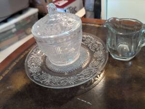 lot 2629 image: Pressed Glass Sugar Bowl and Plate Set