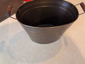 lot 2655 image: Large Metal Ice Bucket with Wooden Handle