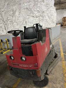 Factory Cat 390 Industrial Floor Sweeper untested