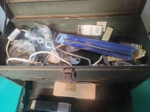 lot 29 image: Boeing Tool Box