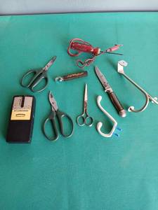 lot 9104 image: Mixed Tool Lot with Stud Sensor, Scissors, Knife and Medical Equipment