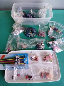 lot 9113 image: Mixed Craft Supplies and Glass Marbles Collection Lot