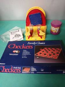 lot 9132 image: Classic Board Game Bundle with Checkers Farkle and Wacky Robot Art Set - Retail $15