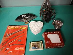 lot 9138 image: Mixed Collectibles Lot with Postcards and Books - Retail $15