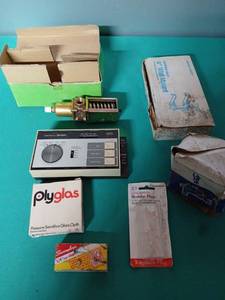 lot 9140 image: Honeywell Sears Thermostat with Brady Air Volume Control and Assorted HVAC Parts - Retail $25