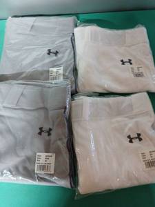 lot 9142 image: Under Armour Coaching Shorts Size 3X - Retail $25