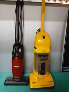 lot 9144 image: Eureka Upright Vacuum Cleaners Set - Retail $25