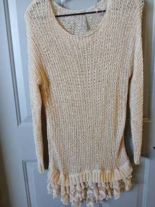 lot 9160 image: Womens Crochet Knit Sweater and Lace Top Bundle - Retail $15
