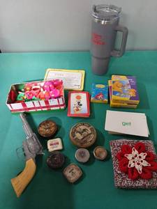 lot 9188 image: Mixed Collectibles and Toy Lot with Cap Gun and Games - Retail $25