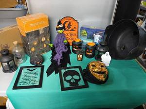 lot 9195 image: Halloween Decoration Bundle with Witch Figure and Jack-o-Lantern Candles - Retail $25