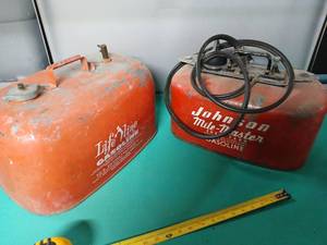 lot 9197 image: Portable Gasoline Fuel Tanks with Accessories - Retail $25