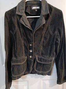 lot 9202 image: Womens Mixed Brand Clothing Lot - JOUJOU Denim Jacket and Justice Hoodie - Retail $15