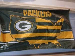lot 9211 image: Green Bay Packers Team Flag - Retail $15