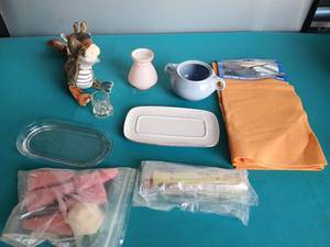 lot 9262 image: Mixed Household Items Collection Bundle - Retail $15