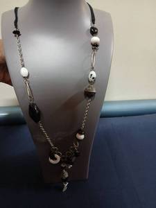 lot 9503 image: Handcrafted Statement Necklaces with Mixed Beads