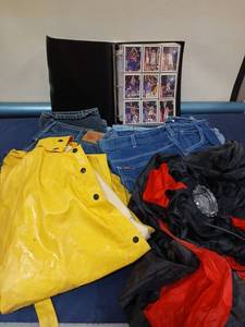 lot 9514 image: Basketball Card Collection in Binder with Assorted Clothing