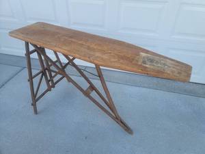 lot 5 image: Antique Ironing Board