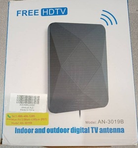 lot 4048 image: Indoor Outdoor Digital TV Antenna Model AN-3019B HDTV