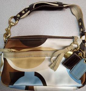 lot 4376 image: Coach Multicolor Patchwork Shoulder Bag with Brown Leather Trim