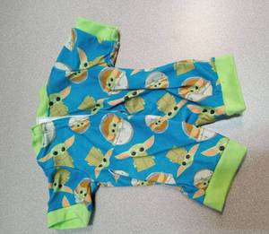 lot 3501 image: Baby Yoda Star Wars Pajama Set for Build a Bear