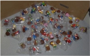 lot 4475 image: Furuta Nintendo Super Mario Bros Wii 47 Piece Figure Collection