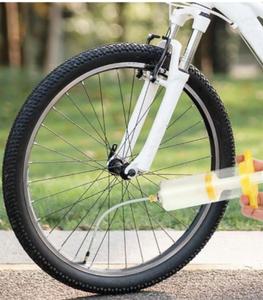 lot 4688 image: CHUMXINY Tubeless Tire Sealant, 500ML Injectable MTB Tire Sealant, Seals Air Holes Up to 6.5 mm, Suitable for Mountain Bike and Road Bike Tires