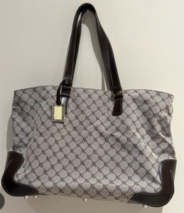 lot 4746 image: Ralph Lauren Monogram Vintage Tote Bag (Used)