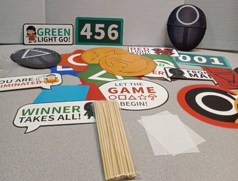lot 4299 image: Game Show Photo Booth Props Set with Microphones and Signs