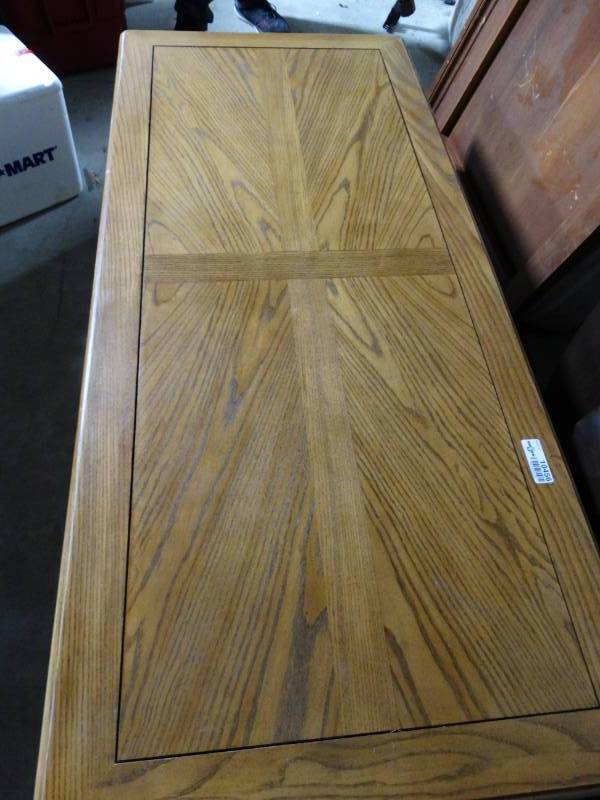 lot 10456 image: wooden coffee table