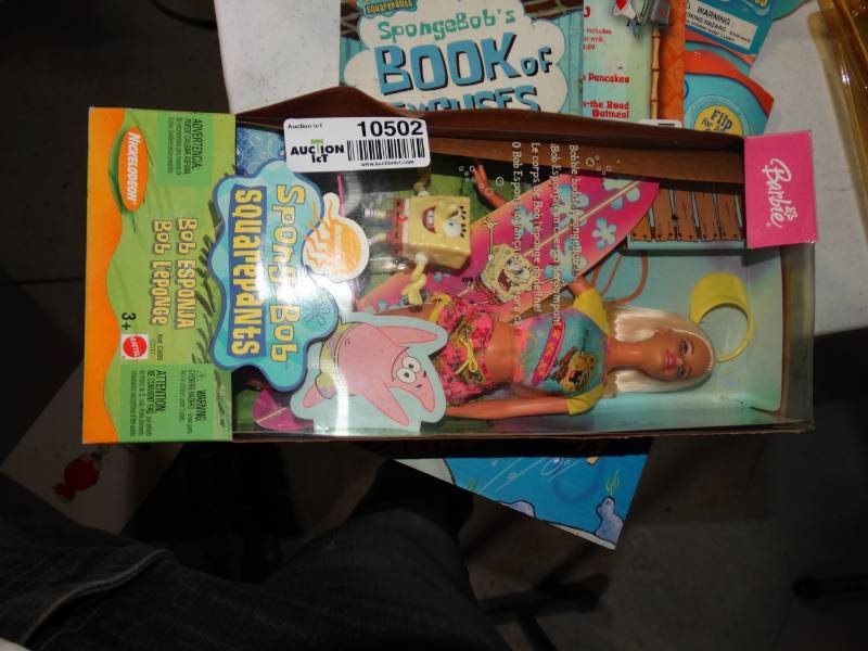 lot 10502 image: Bobble Buddy Spongebob Barbie