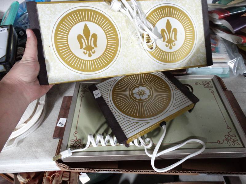 lot 10504 image: Lot of 3 Electric Warming Trays
