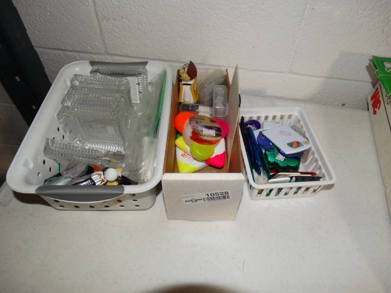 lot 10528 image: Lot of Office Items and Glass Ashtrays