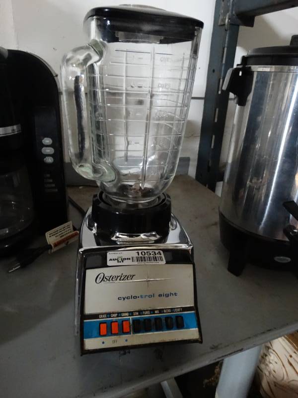 lot 10534 image: Oyster Cyclo-Trol 8 Blender