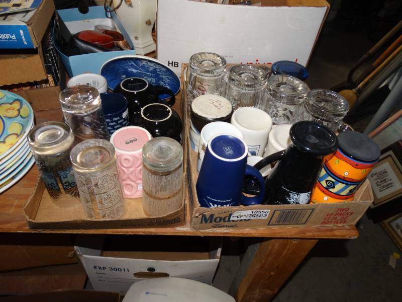 lot 10550 image: 2 Lots of Mugs and Glasses