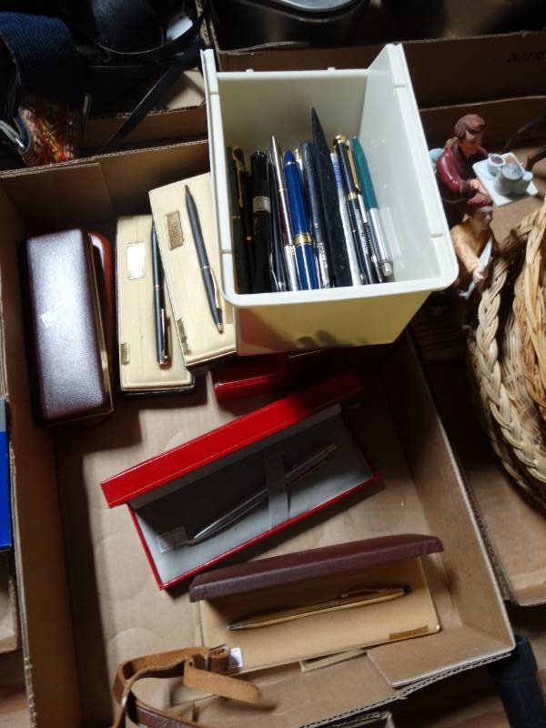 lot 10567 image: Lot of Signature Pens