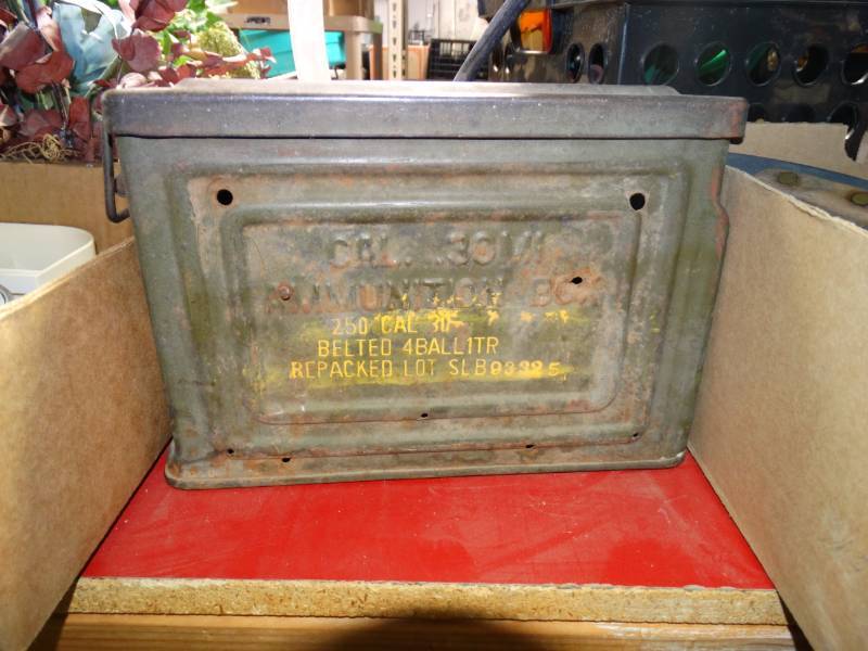 lot 10572 image: Vintage Ammo Can