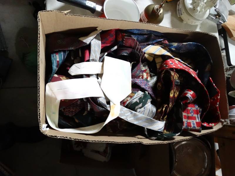 lot 10594 image: Lot of Mens Neck Ties