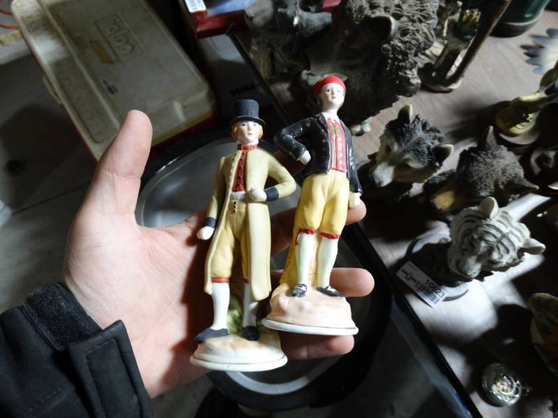 lot 10622 image: 2 Porcelain Dolls
