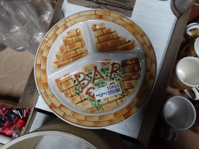 lot 10653 image: 21 Piece Dinner Set