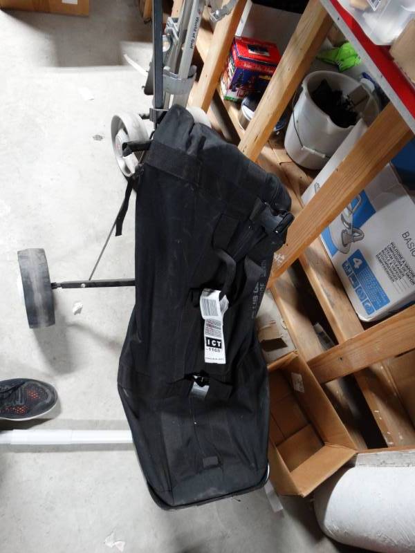 lot 10676 image: 2 Golf Bag Caddies