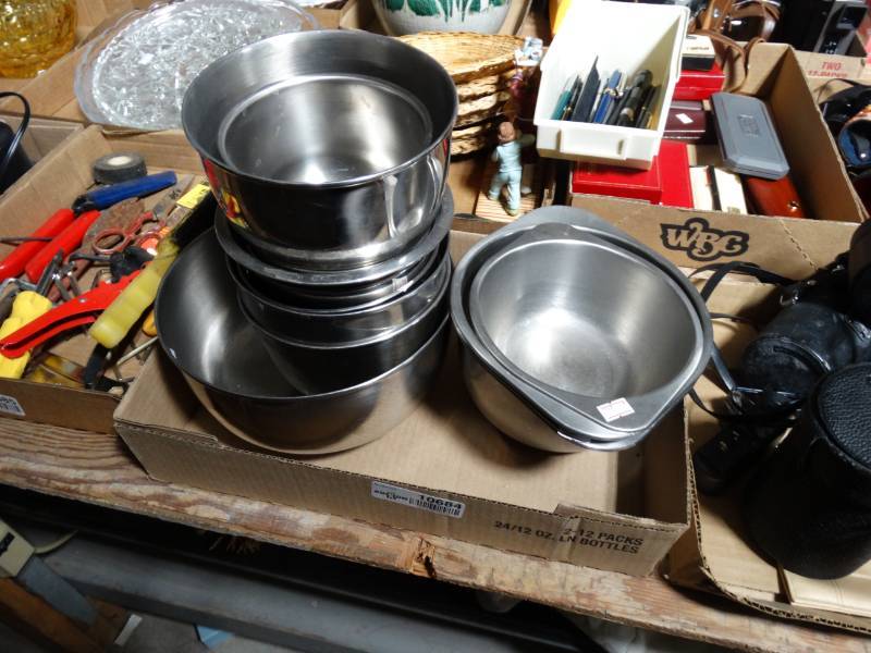lot 10684 image: Lot of Stainless Steel Bowls