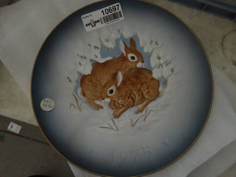 lot 10697 image: 1975 Gunther Granget Decorative Plate