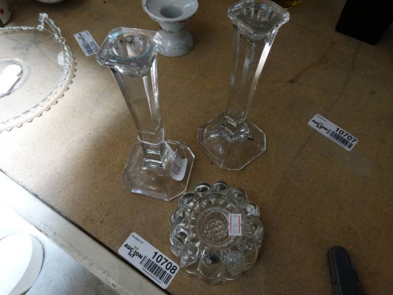 lot 10708 image: Lot of 3 Glass Candle Holders
