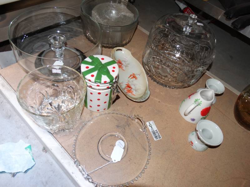 lot 10709 image: Lot of Misc. Glassware