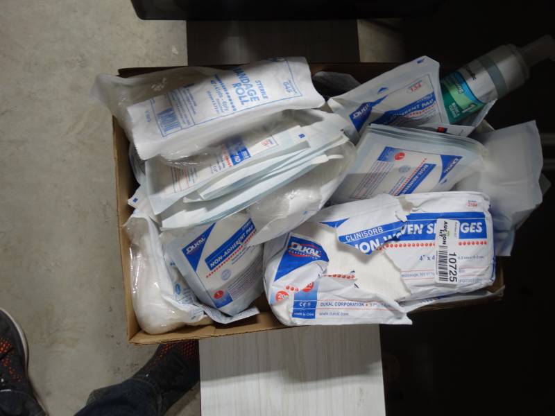 lot 10725 image: First-Aid Materials