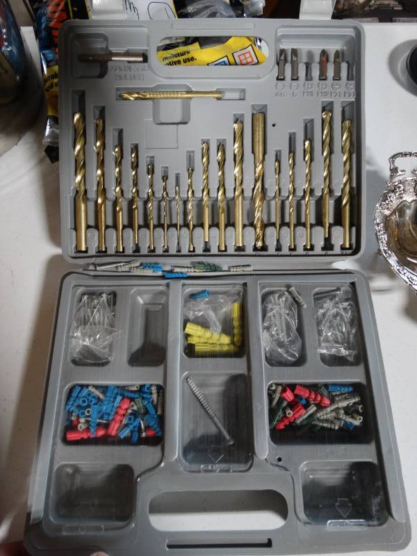 lot 10783 image: Drill Bit Set in Case